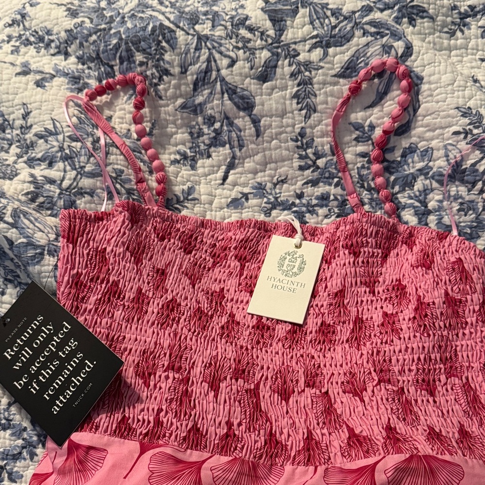 NWT TUCKERNUCK
Pink & Raspberry Ginkgo Floral Augustine Midi Dress. Size medium - Picture 4 of 5